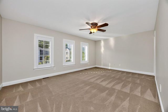 563 GRAMERCY LN, Downingtown, PA 19335