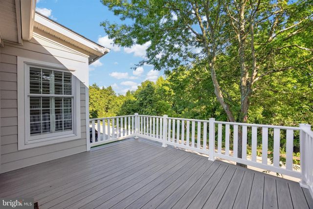 563 GRAMERCY LN, Downingtown, PA 19335