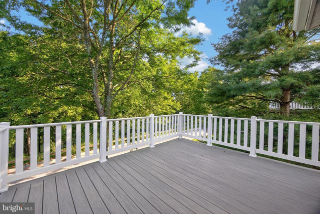 563 GRAMERCY LN, Downingtown, PA 19335