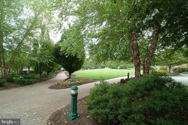 563 GRAMERCY LN, Downingtown, PA 19335