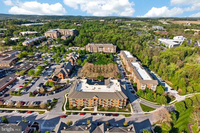 563 GRAMERCY LN, Downingtown, PA 19335