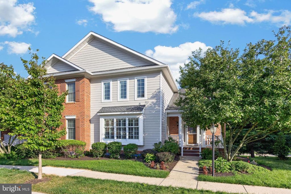 563 GRAMERCY LN, Downingtown, PA 19335