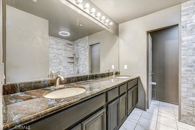 18 Kenilworth Lane 150, Aliso Viejo, CA 92656