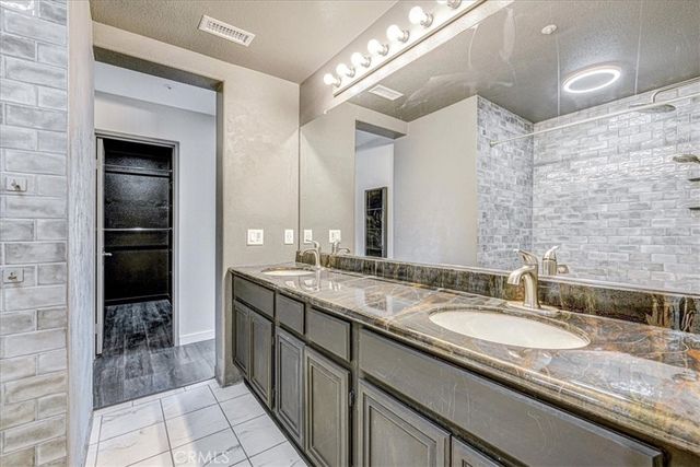 18 Kenilworth Lane 150, Aliso Viejo, CA 92656