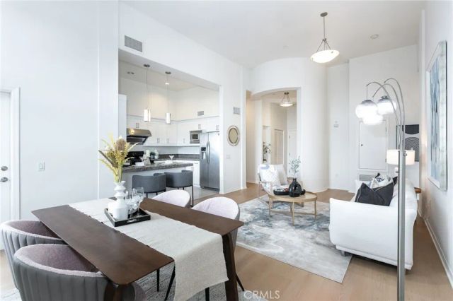 600 N Atlantic Boulevard 215, Monterey Park, CA 91754