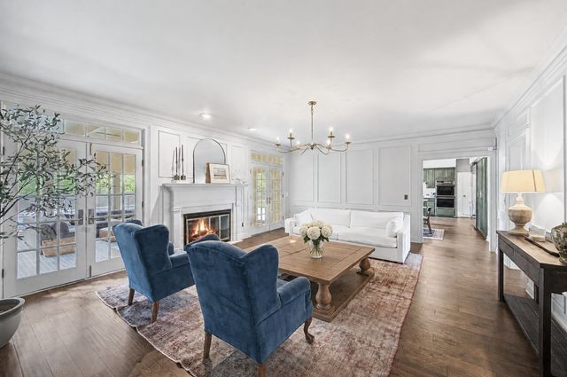 6417 Edinburgh Dr, Nashville, TN 37221