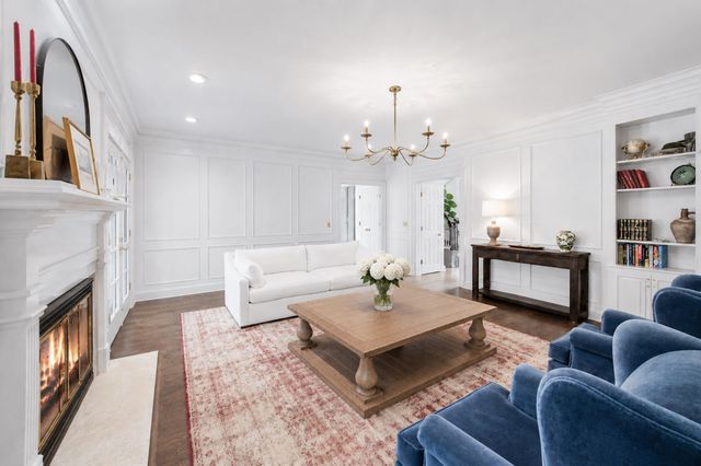 6417 Edinburgh Dr, Nashville, TN 37221