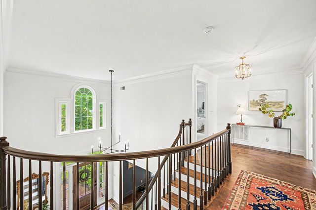 6417 Edinburgh Dr, Nashville, TN 37221