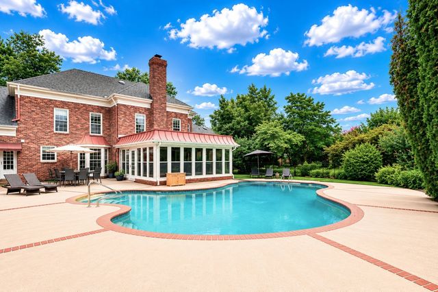 6417 Edinburgh Dr, Nashville, TN 37221