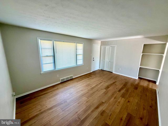 108 BLUESTONE RD, York, PA 17406