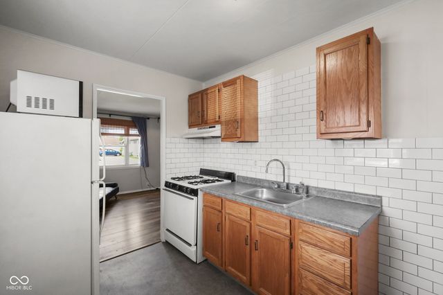 118 S Dill Street, Muncie, IN 47303