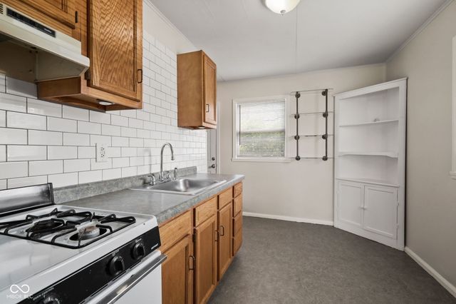 118 S Dill Street, Muncie, IN 47303