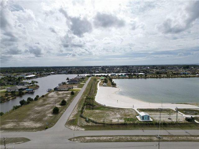 3726 NW 43rd AVE, Cape Coral, FL 33993