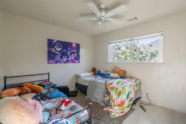 831 Redwood Lane, Lemoore, CA 93245