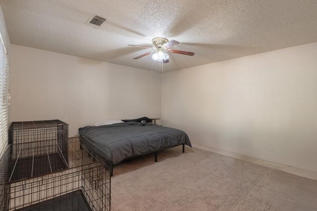 831 Redwood Lane, Lemoore, CA 93245