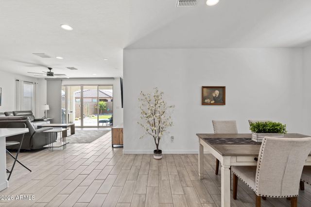 2061 W LONESOME Trail, Phoenix, AZ 85085