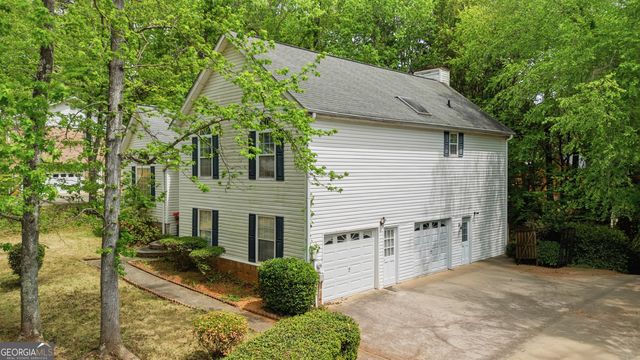 8605 Creekview Court, Douglasville, GA 30135