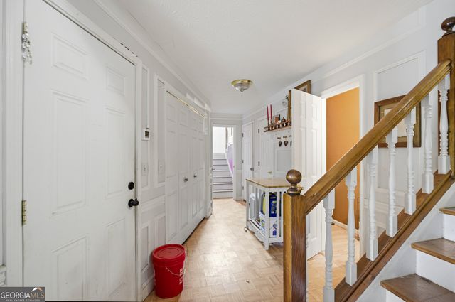 8605 Creekview Court, Douglasville, GA 30135