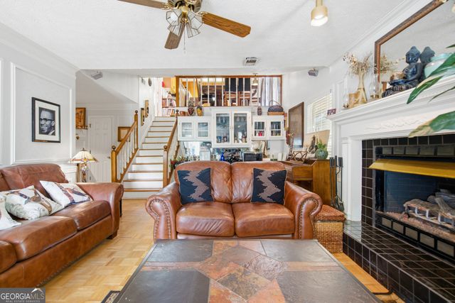 8605 Creekview Court, Douglasville, GA 30135