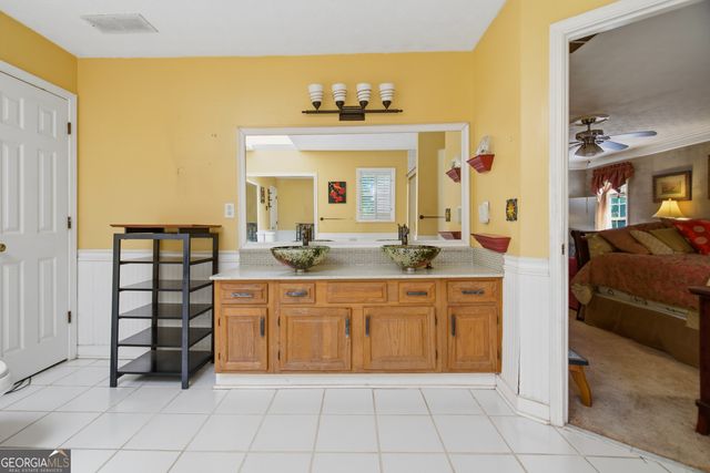 8605 Creekview Court, Douglasville, GA 30135