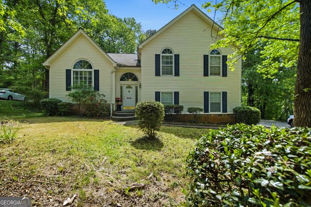 8605 Creekview Court, Douglasville, GA 30135