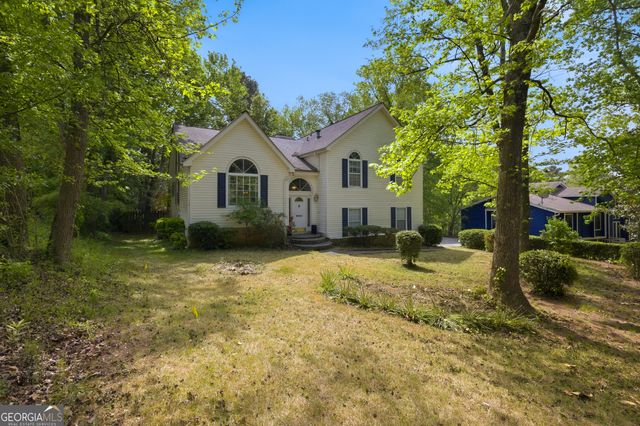 8605 Creekview Court, Douglasville, GA 30135