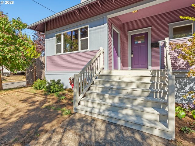 2433 N EMERSON St, Portland, OR 97217