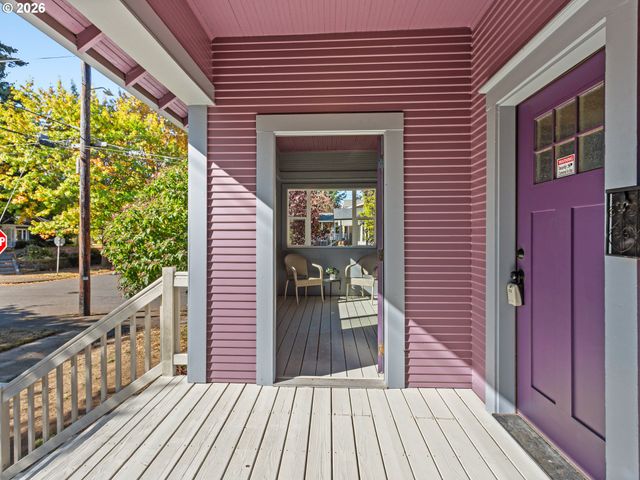 2433 N EMERSON St, Portland, OR 97217