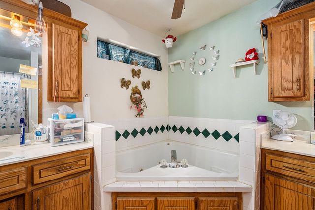 12333 E Tecumseh Road, Norman, OK 73026