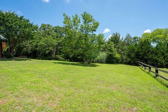 12333 E Tecumseh Road, Norman, OK 73026
