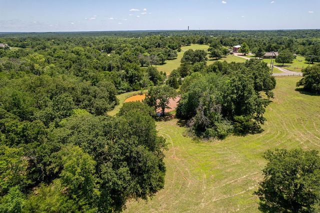 12333 E Tecumseh Road, Norman, OK 73026