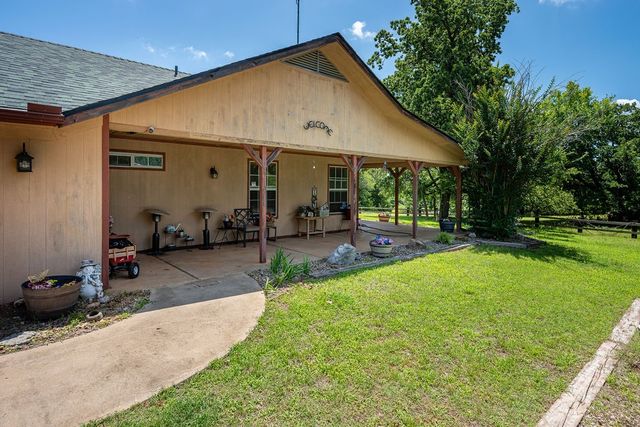 12333 E Tecumseh Road, Norman, OK 73026