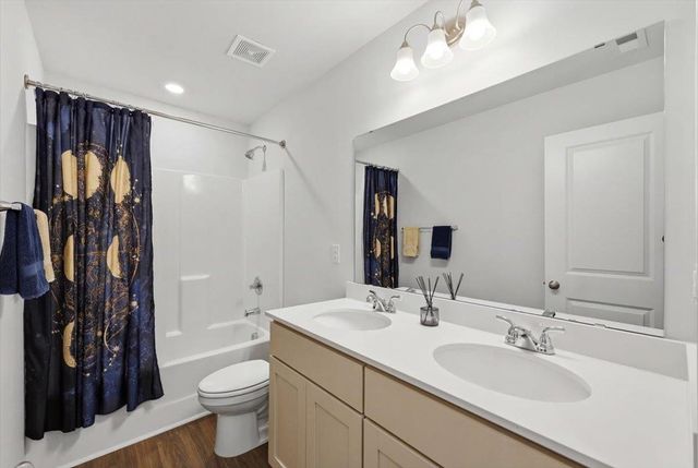 342 Carramore Drive, Inman, SC 29349