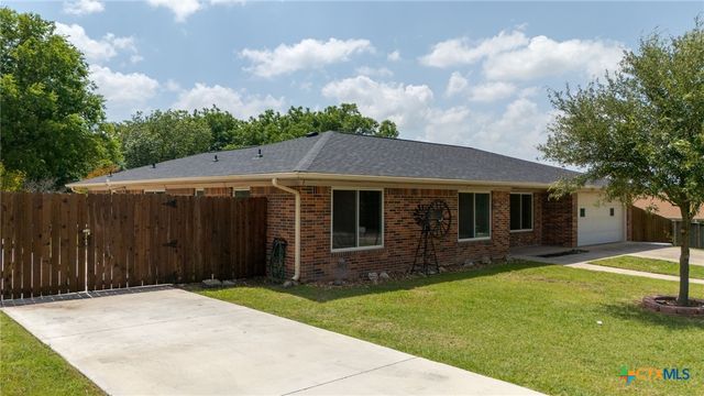 308 Live Oak Drive, Harker Heights, TX 76548