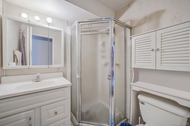 60 Liberty Avenue, North Babylon, NY 11703