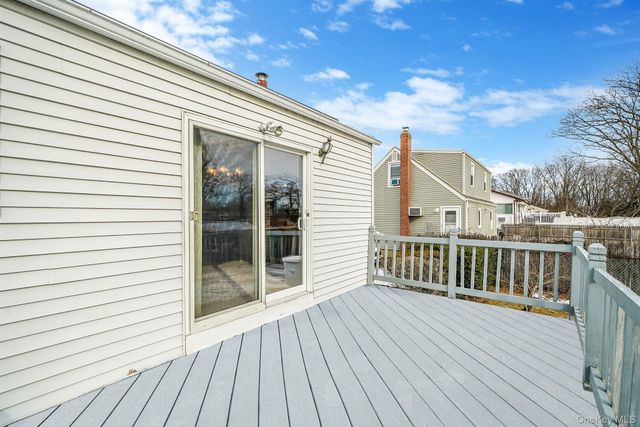 60 Liberty Avenue, North Babylon, NY 11703