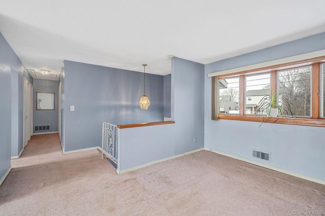 60 Liberty Avenue, North Babylon, NY 11703