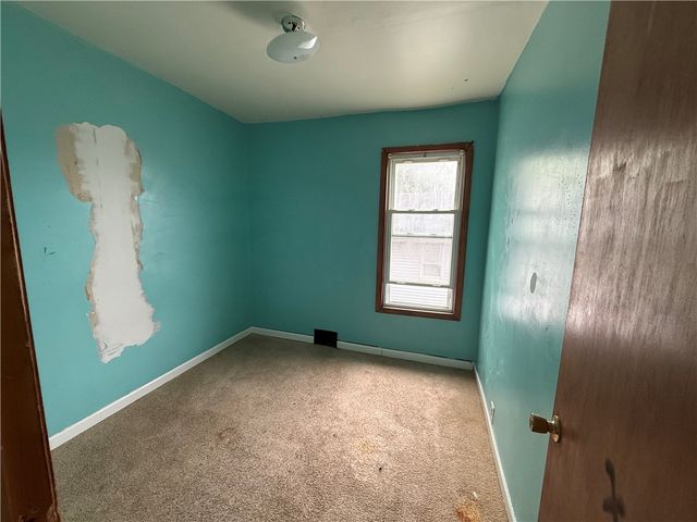 417 Shadyside St, New Castle, PA 16101