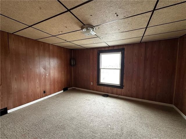 417 Shadyside St, New Castle, PA 16101