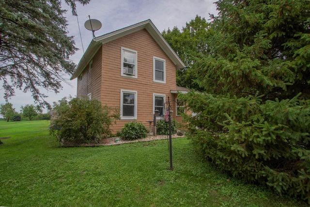 816 W Division STREET, Watertown, WI 53098