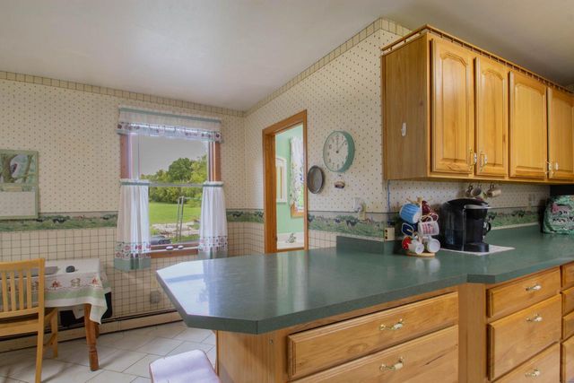 816 W Division STREET, Watertown, WI 53098