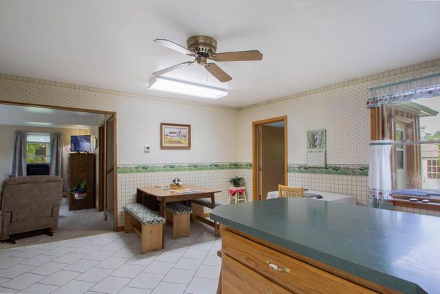 816 W Division STREET, Watertown, WI 53098