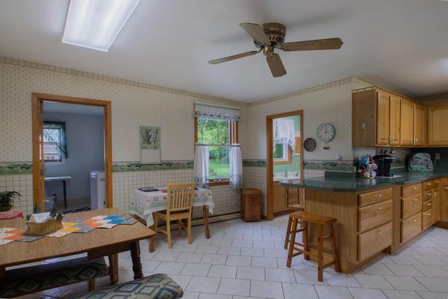 816 W Division STREET, Watertown, WI 53098