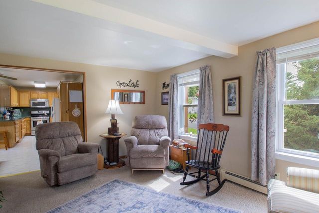 816 W Division STREET, Watertown, WI 53098