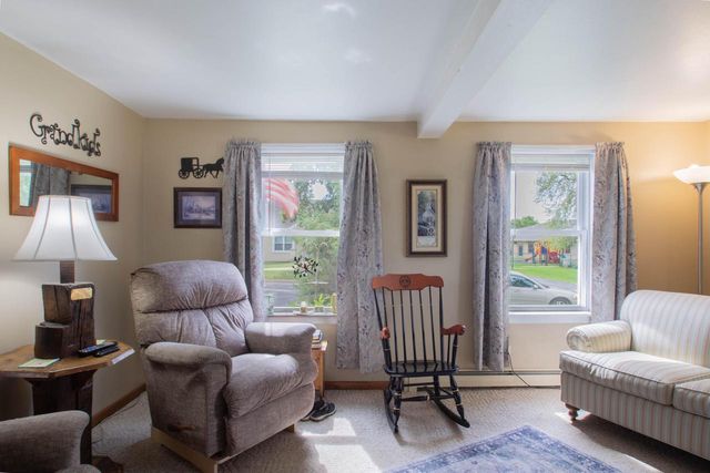 816 W Division STREET, Watertown, WI 53098