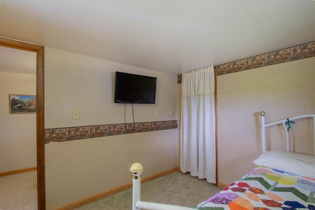 816 W Division STREET, Watertown, WI 53098