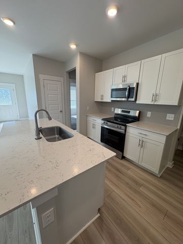 5041 Percival Dr, Gallatin, TN 37066