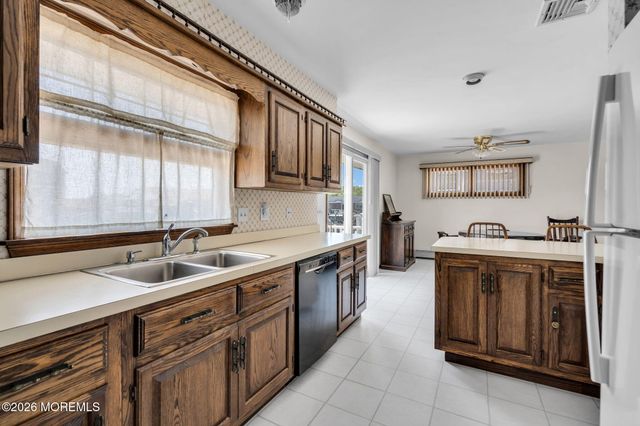 212 Cypress Drive, Bayville, NJ 08721
