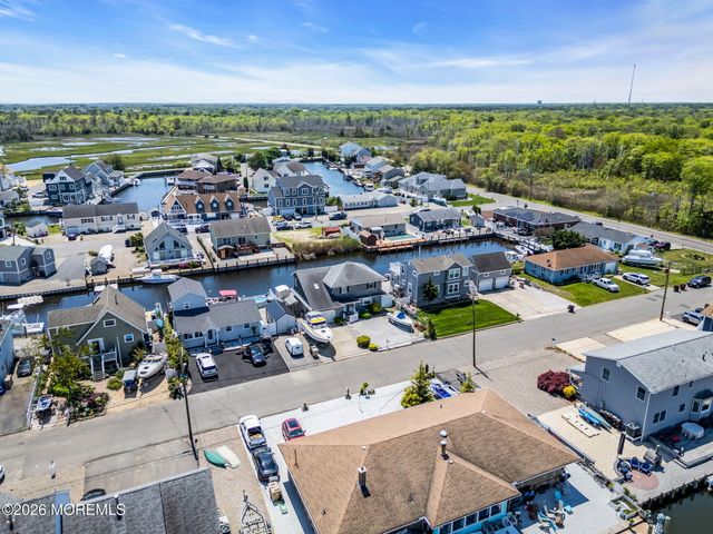 212 Cypress Drive, Bayville, NJ 08721