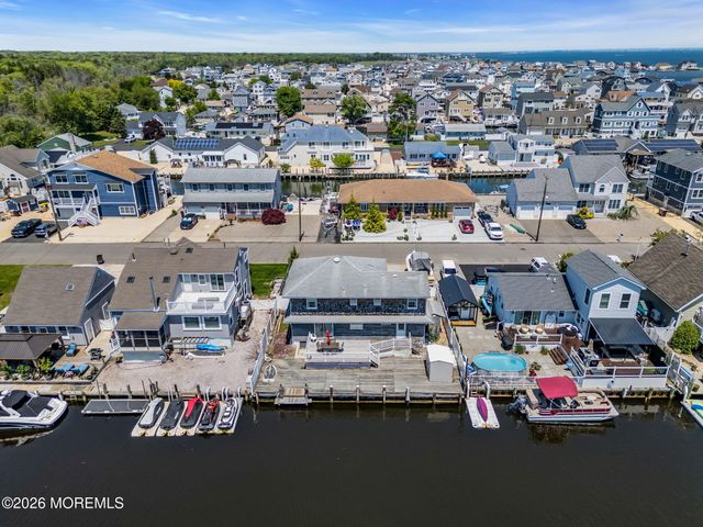 212 Cypress Drive, Bayville, NJ 08721